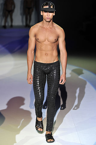 Emporio Armani / - 2011